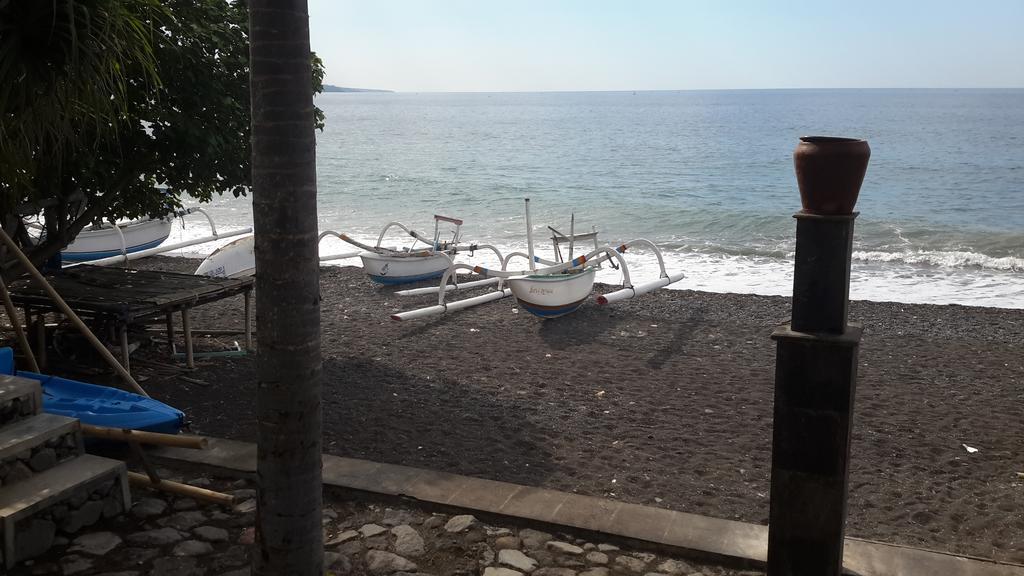 Amed Beach Villa Exterior foto