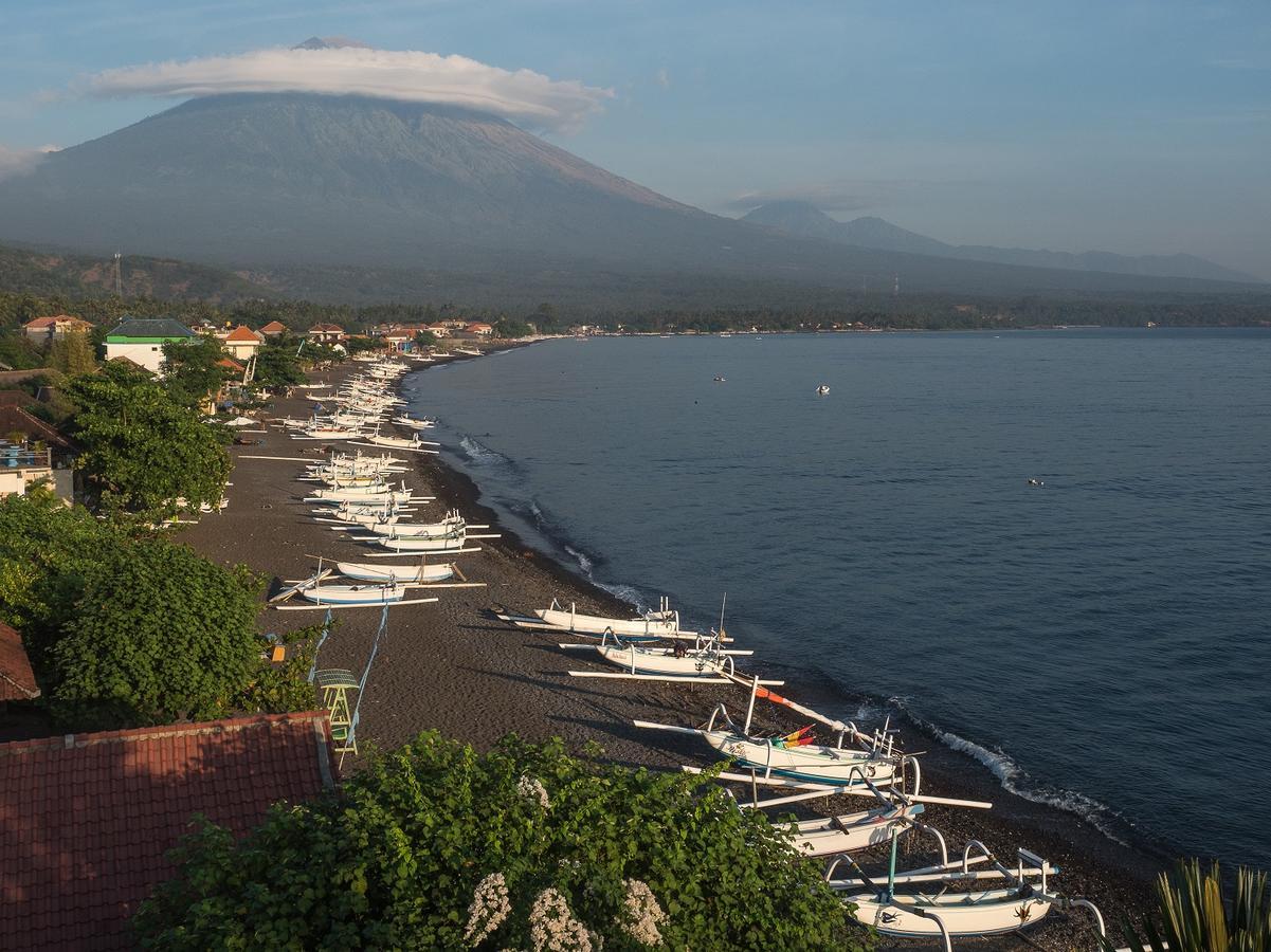 Amed Beach Villa Exterior foto